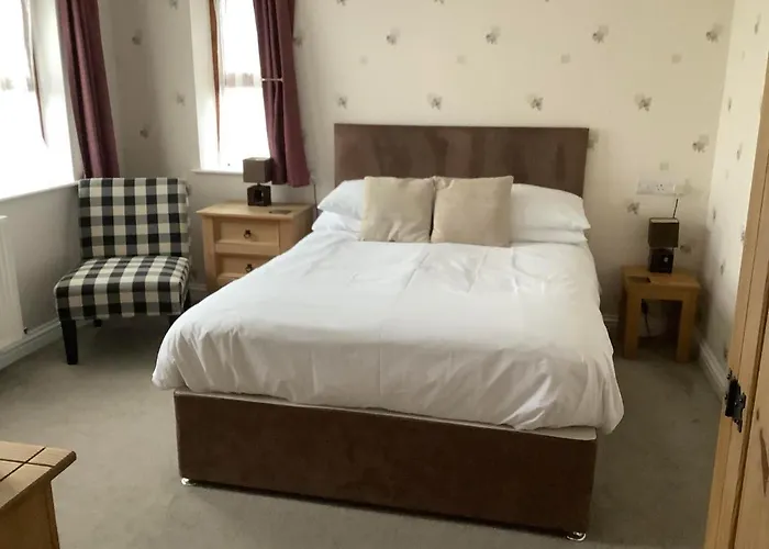 New Overlander Inn